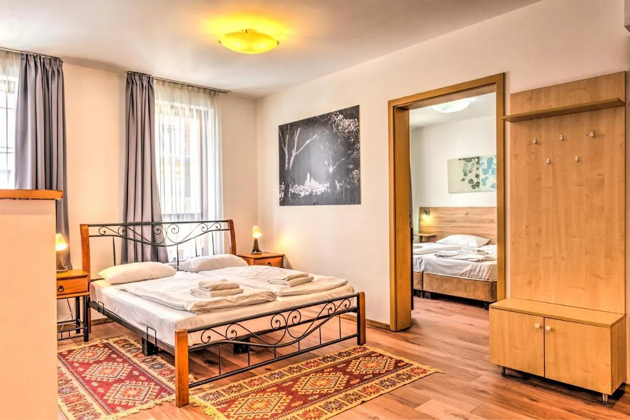 Central Capital Apartments Budapest 0*,