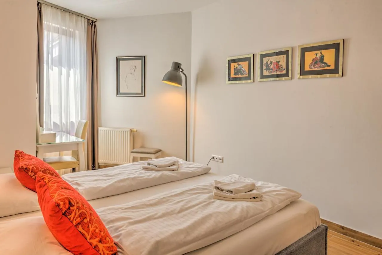 Central Capital Apartments Budapest 0*,  Ungern